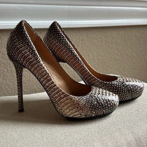 L.A.M.B. Snake Skin Platform Pumps Size 8 1/2